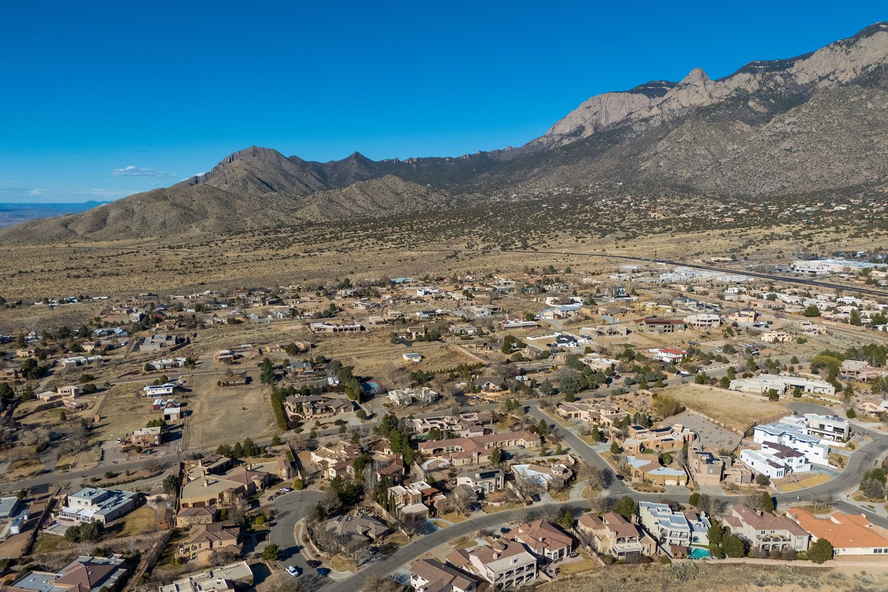 12053 Irish Mist Rd NE