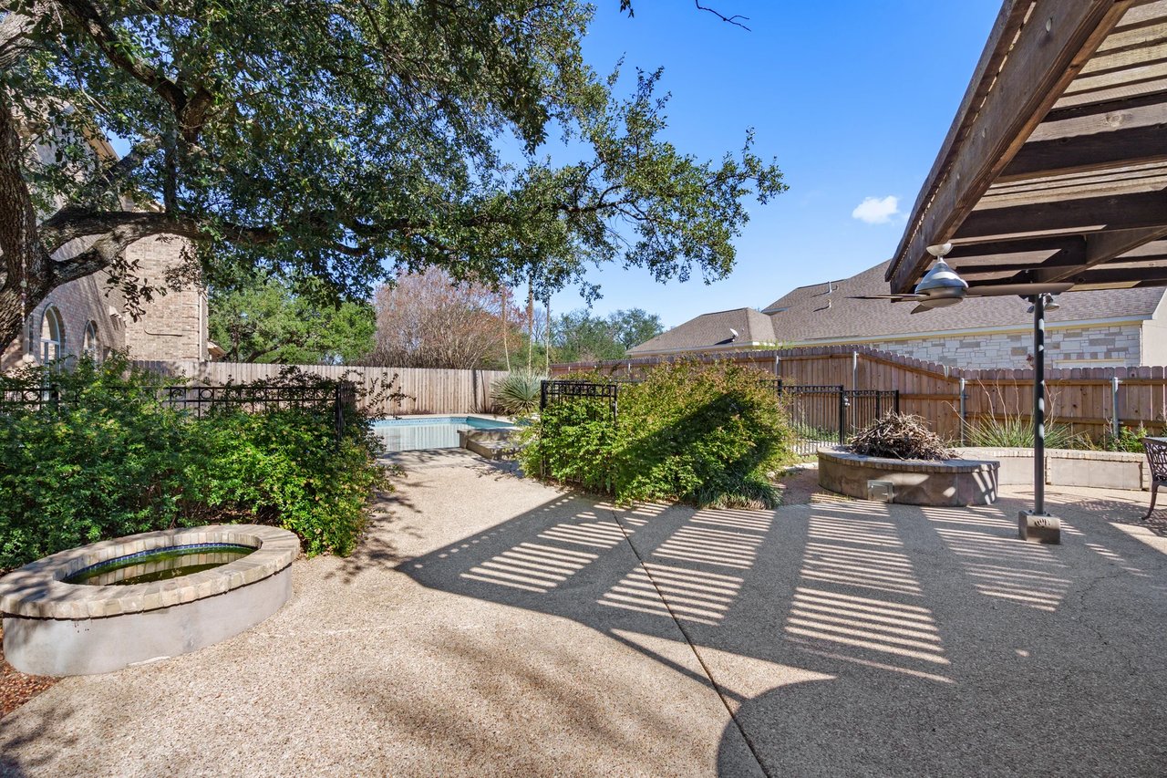 3813 McNeil Dr