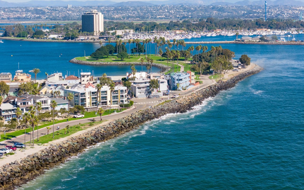 The Del Mar 2025 Bing Crosby Season: Racing, Style and Coastal Living