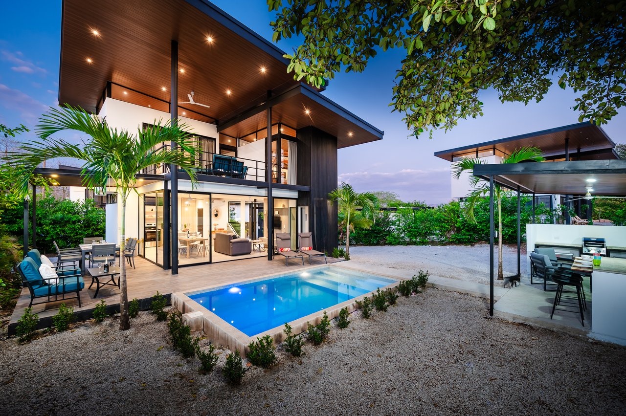 V-Kaza Oriol | Exclusive Modern 2-Bedroom Villa Steps from Playa Conchal