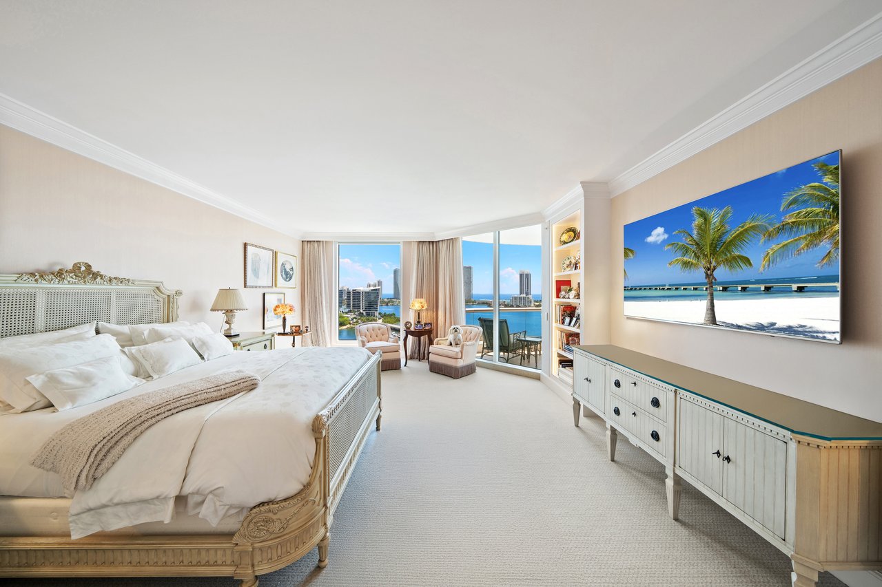 6000 Island Blvd # 1803