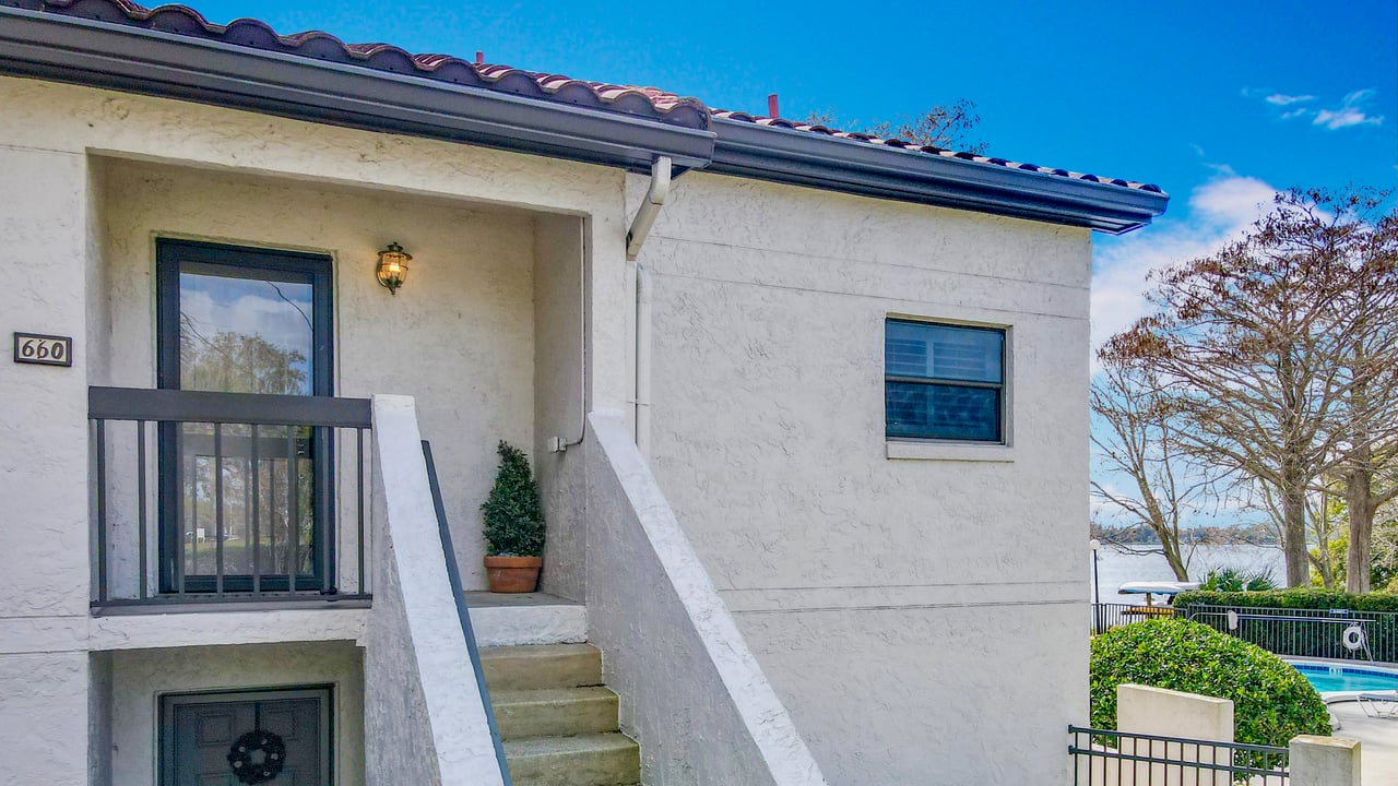Luxury Lakefront Winter Park Condominium for Lease
