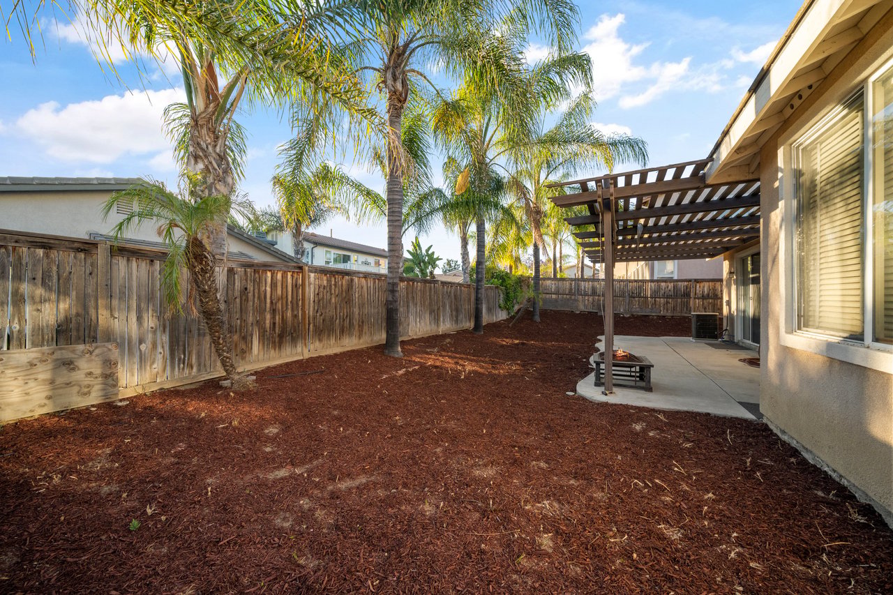 23861 Scarlet Oak Drive