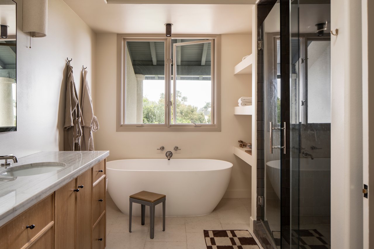 6435 Zumirez Dr Unit: 8, Malibu