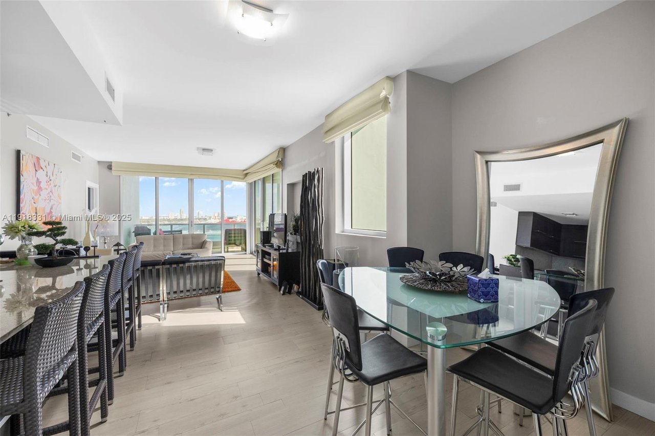 900 Biscayne Bay Condo, Unit 2401