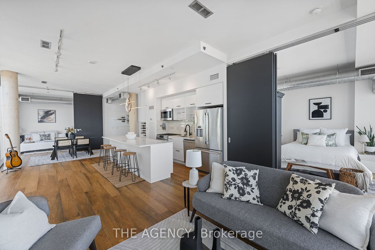 PENTHOUSE LIVING IN CORKTOWN