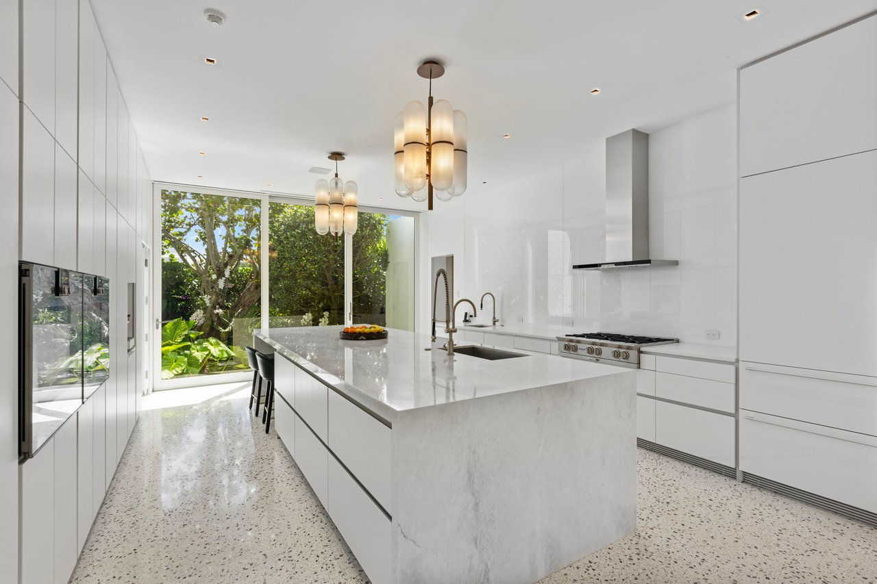 North End Modern Oasis W/ Beach Access