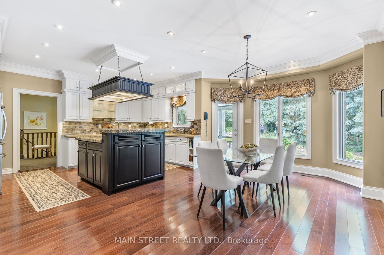 120 Willow Farm Lane, Aurora