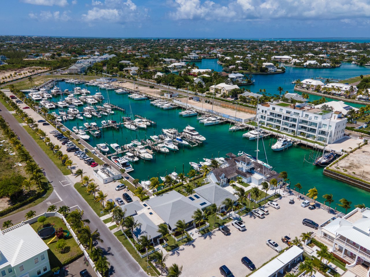 Dock Slip Available in Palm Cay – Pier 5 Slip 6