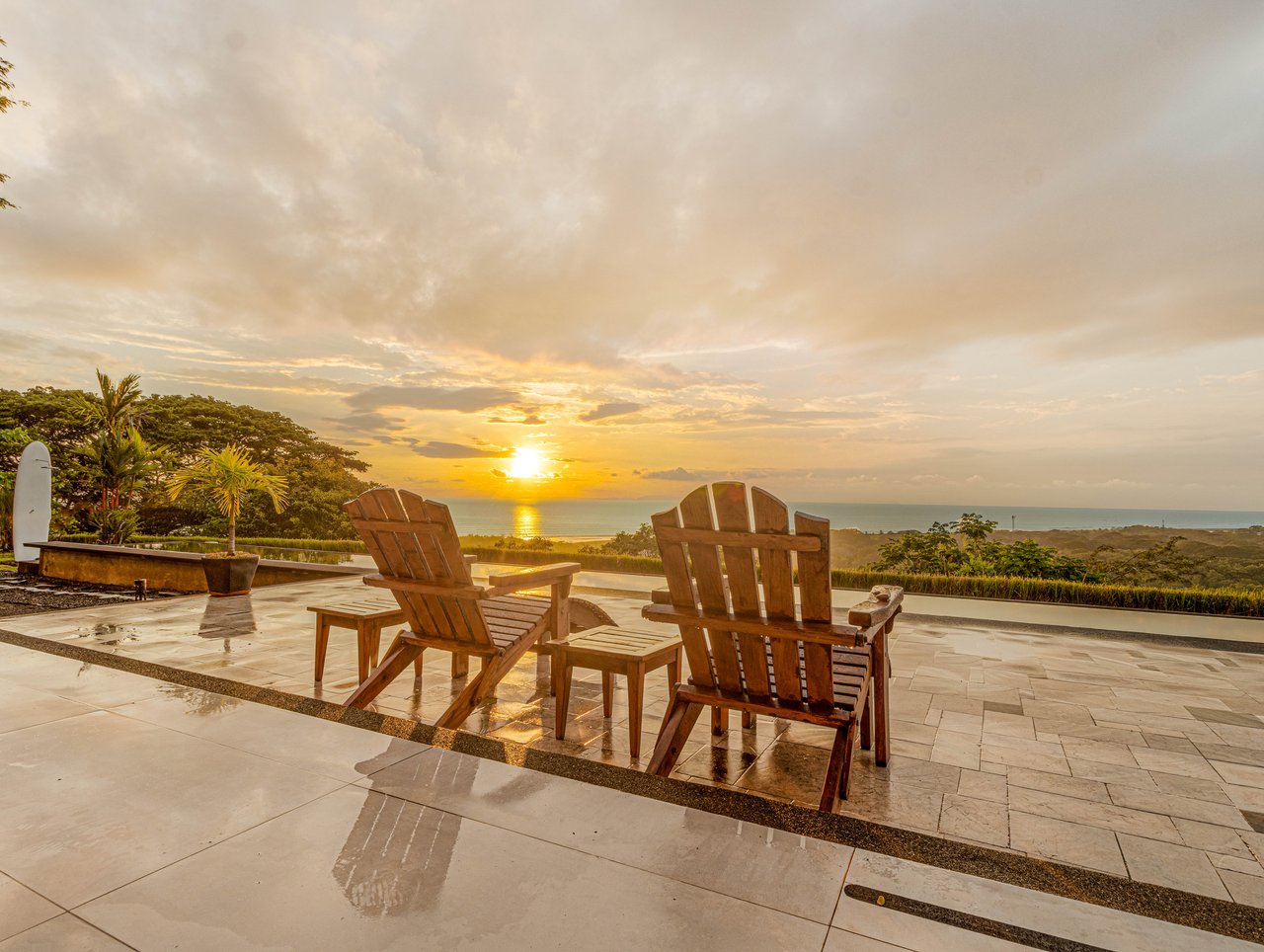 Nativa Contemporary Infinity Views | Luxury Rainforest Estate with Pacific Ocean Views