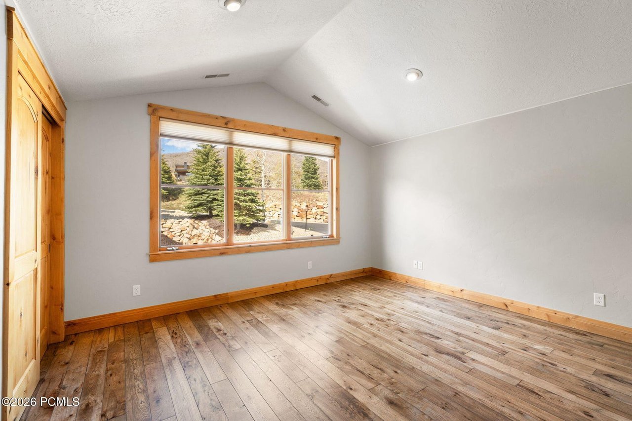 1215 Silver Oak Court 4