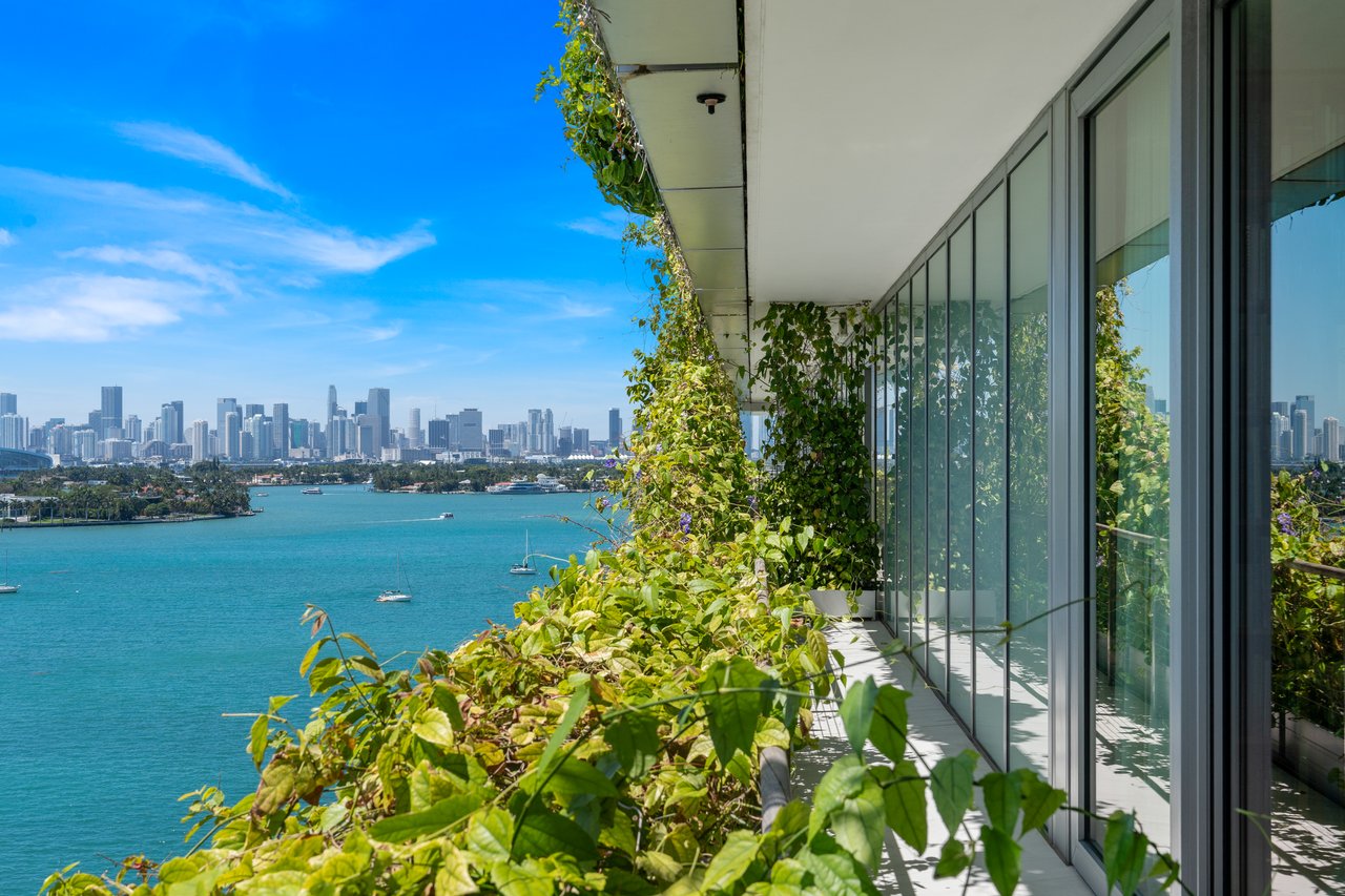 Monad Terrace 11E