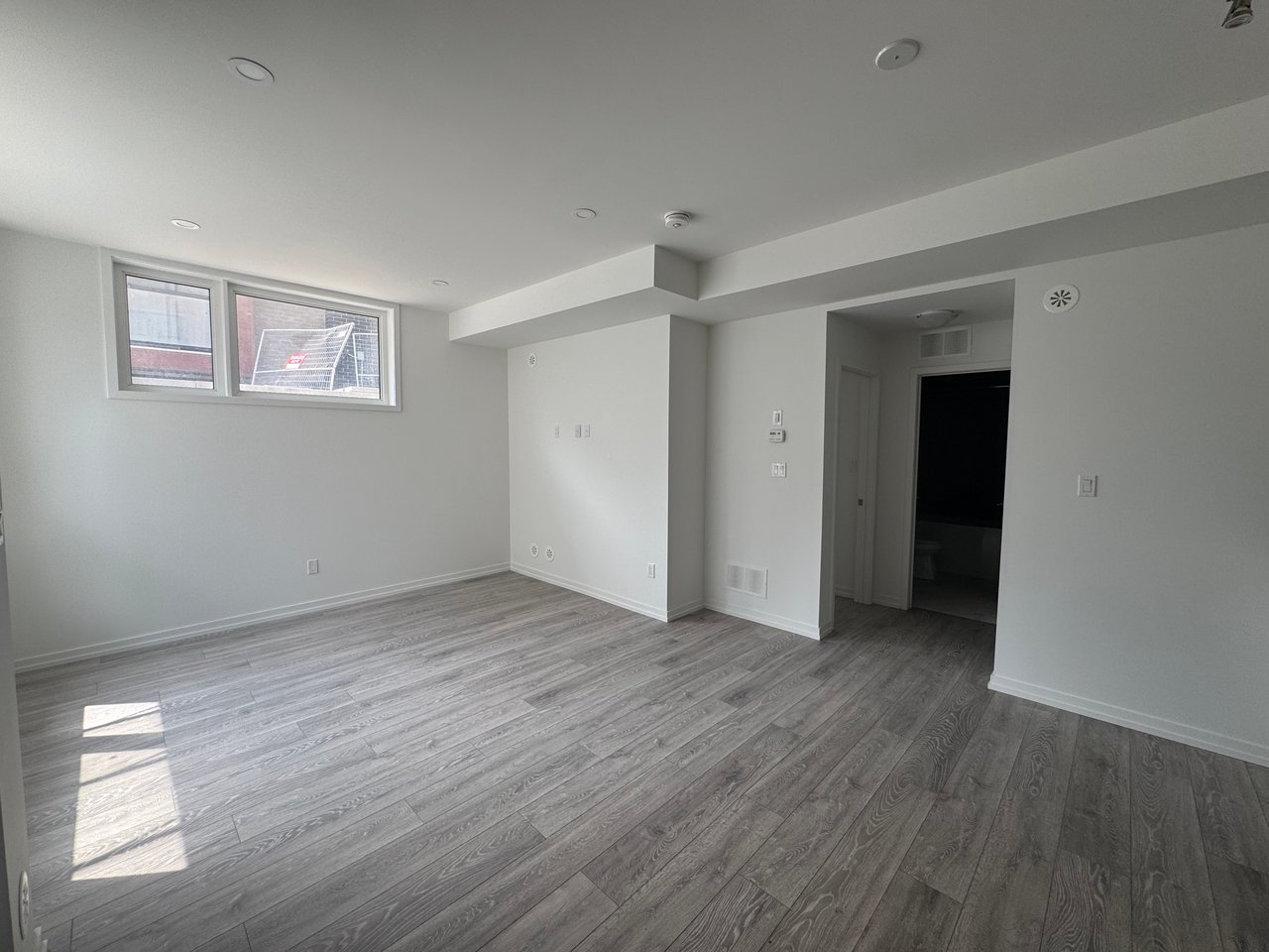 18 Lytham Green Circle Unit: 36