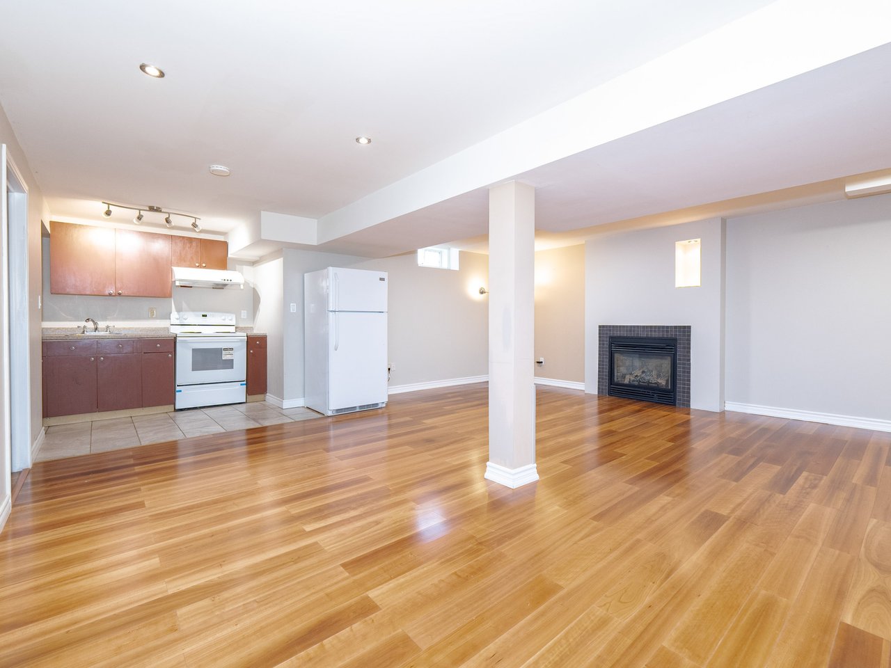 146 Valleymede Dr