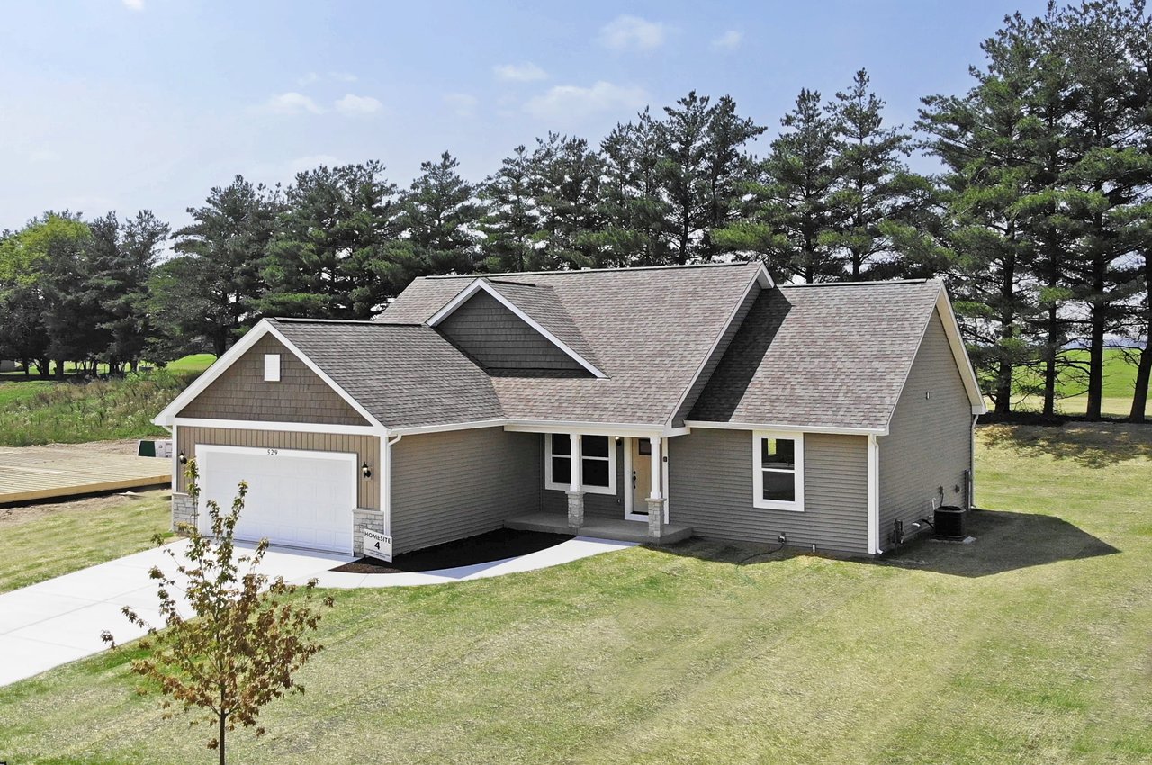  Arbor Ridge Estates in Delavan, WI