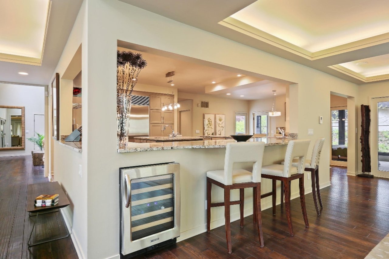 4861 Wildwood Dr