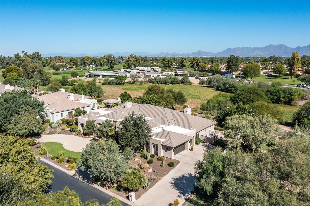 7124 E FOOTHILL Drive