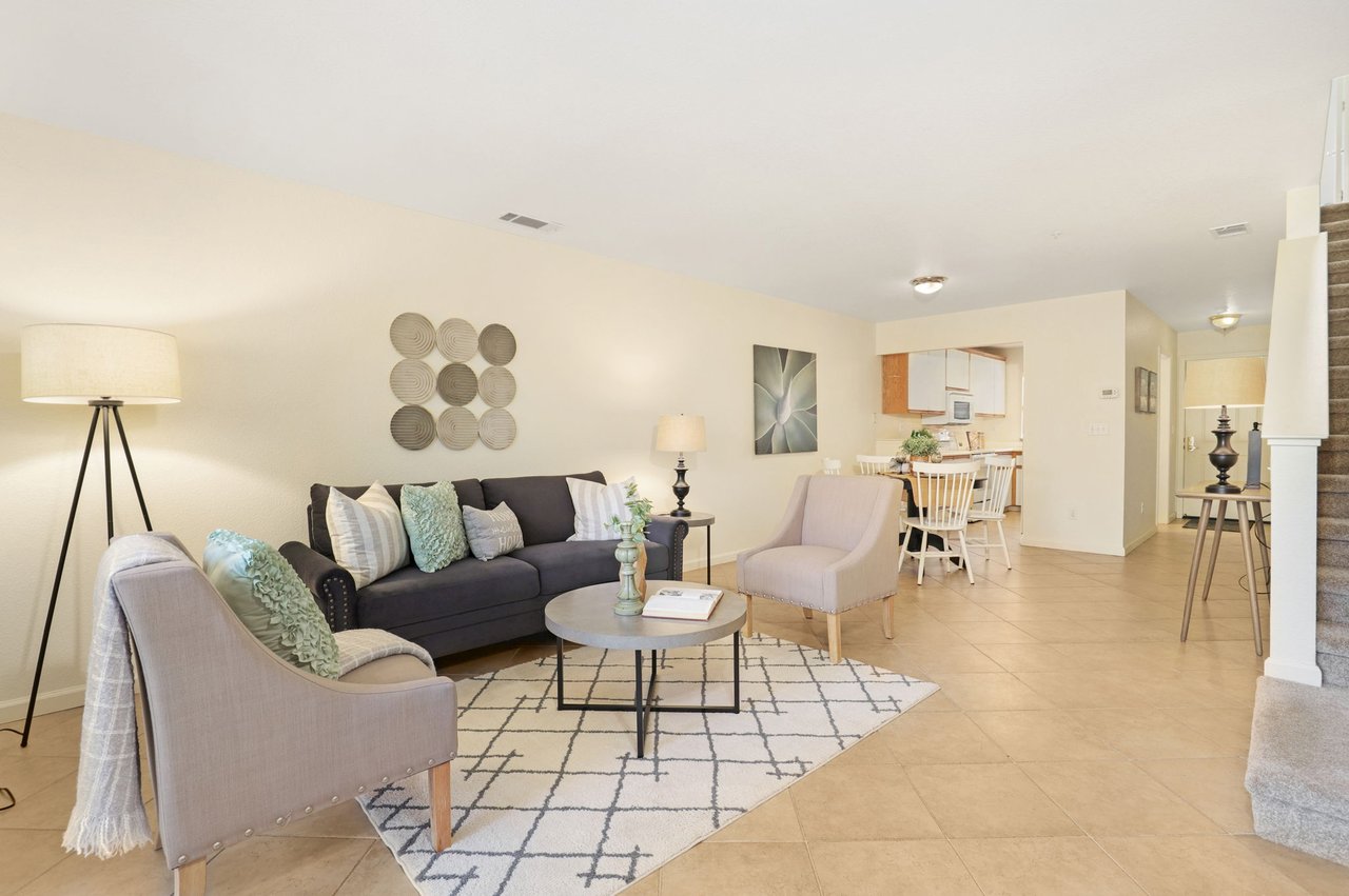 2582 Oak Rd. #217, Walnut Creek