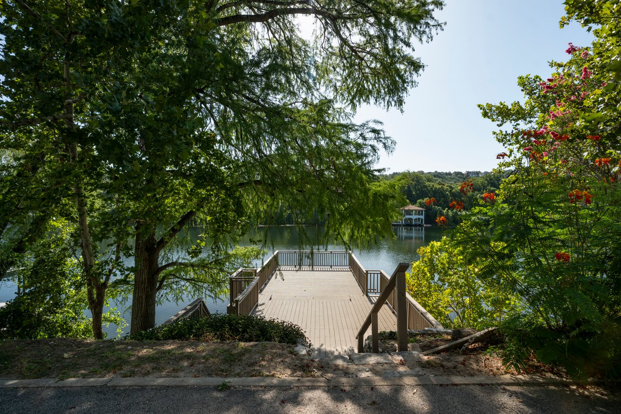 Lake Austin Waterfront