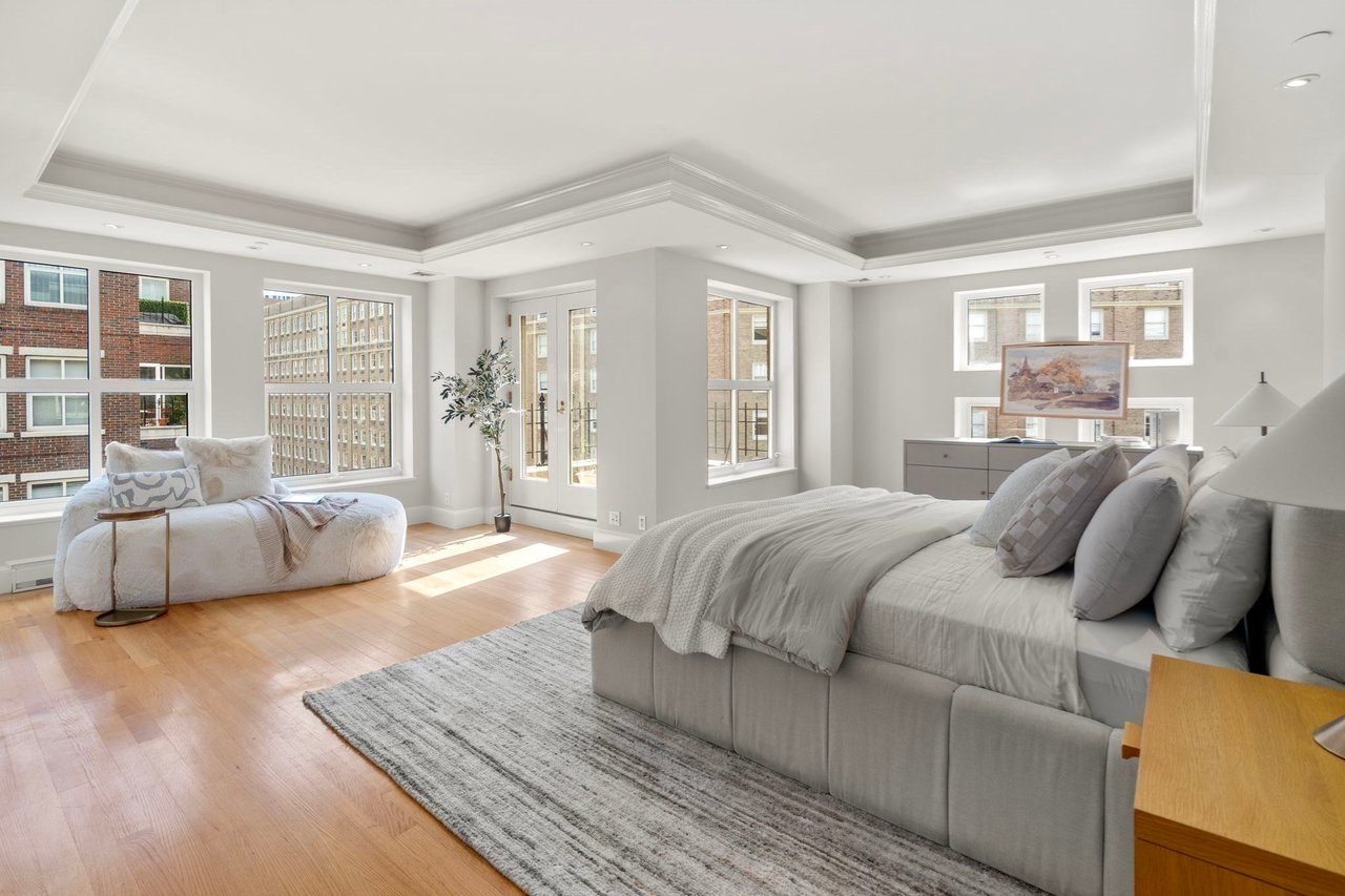 300 Boylston Street 1102