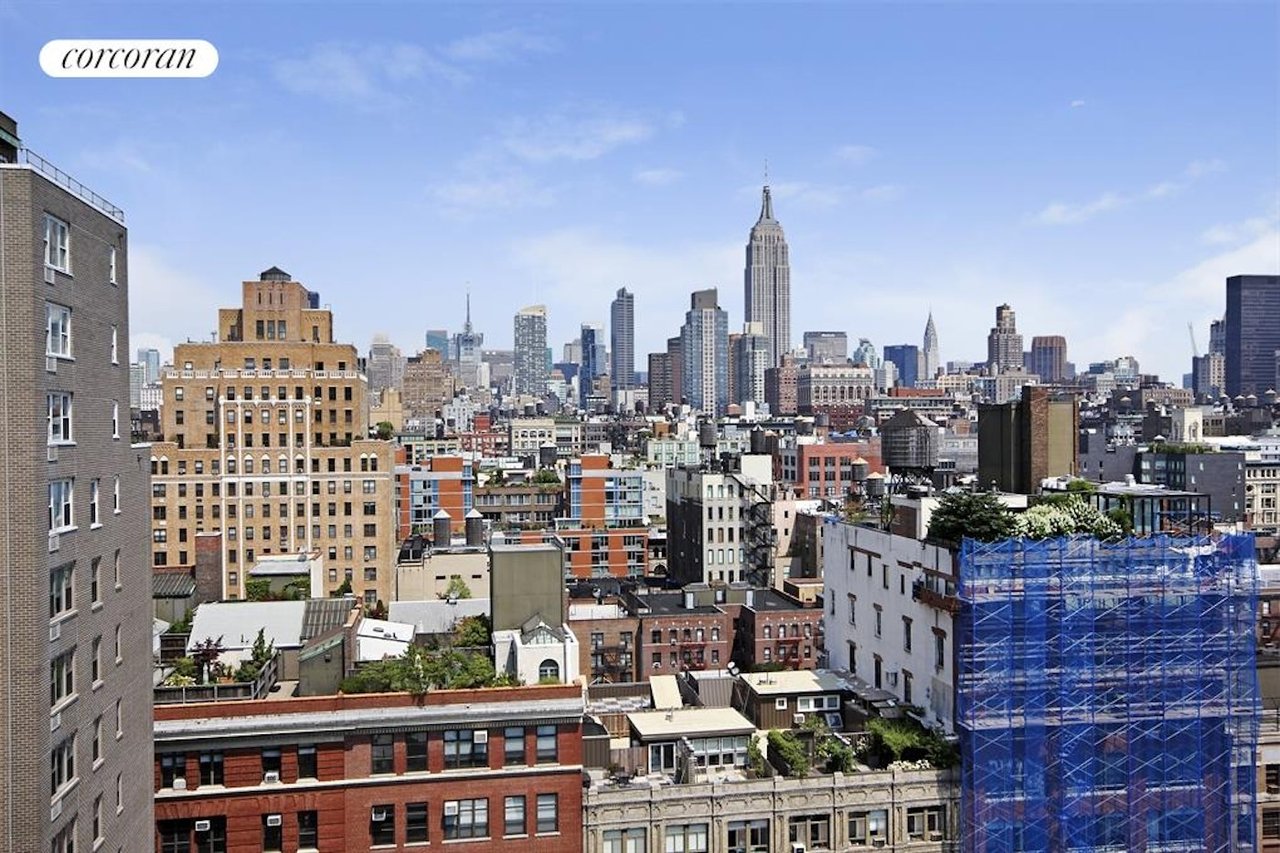 77 Seventh Avenue Unit: 19L