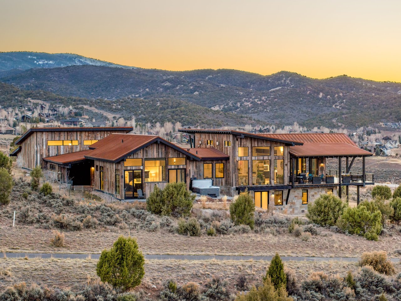 891 E Haystacker Drive