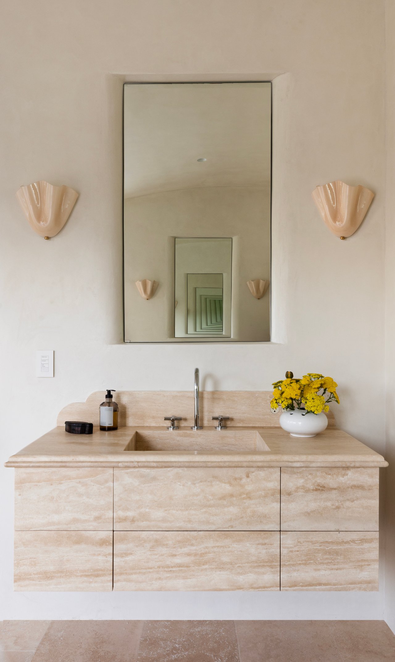 2720 Glendower Ave, Los Feliz