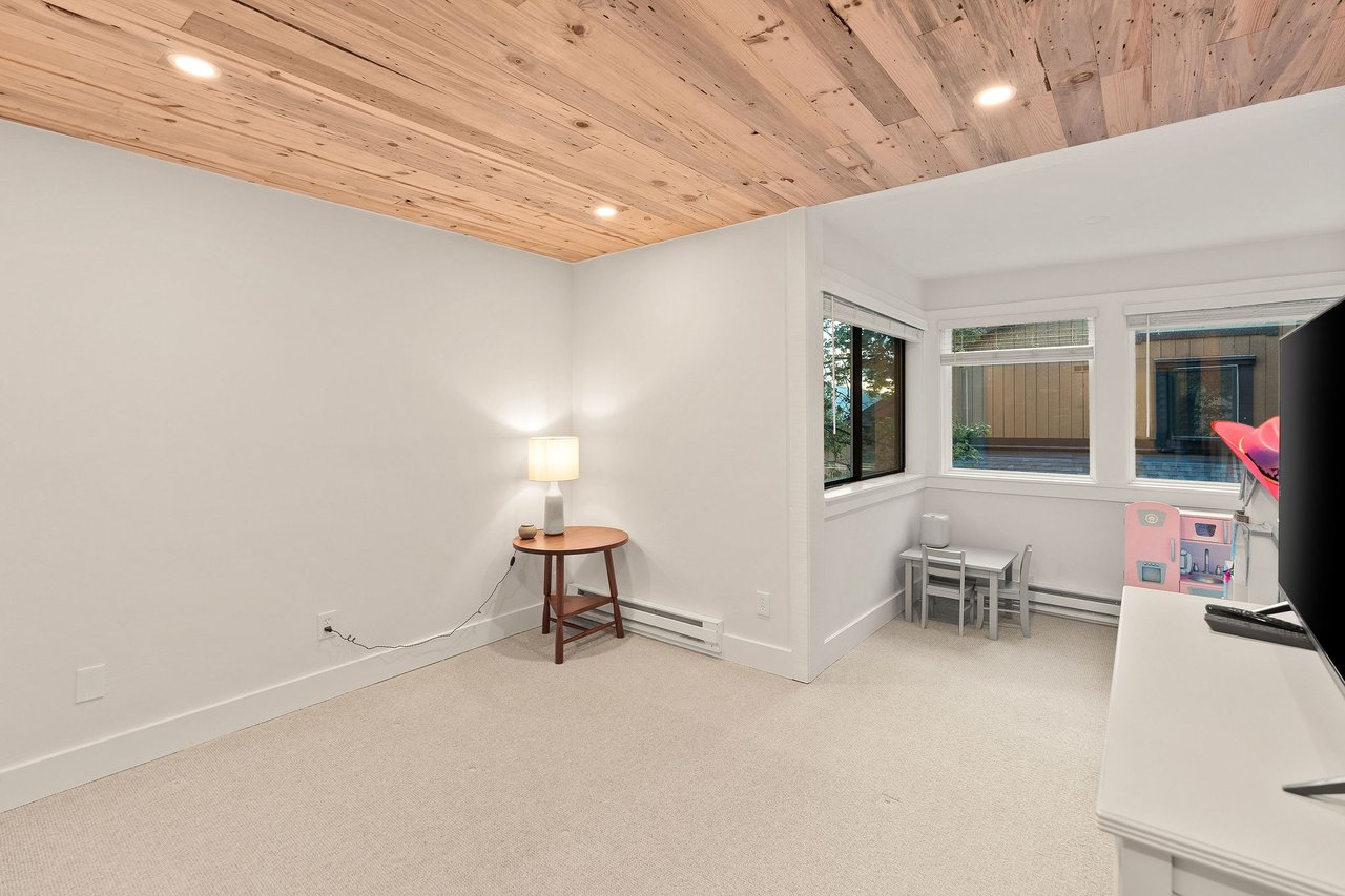 Booth Falls - 4 bedroom 