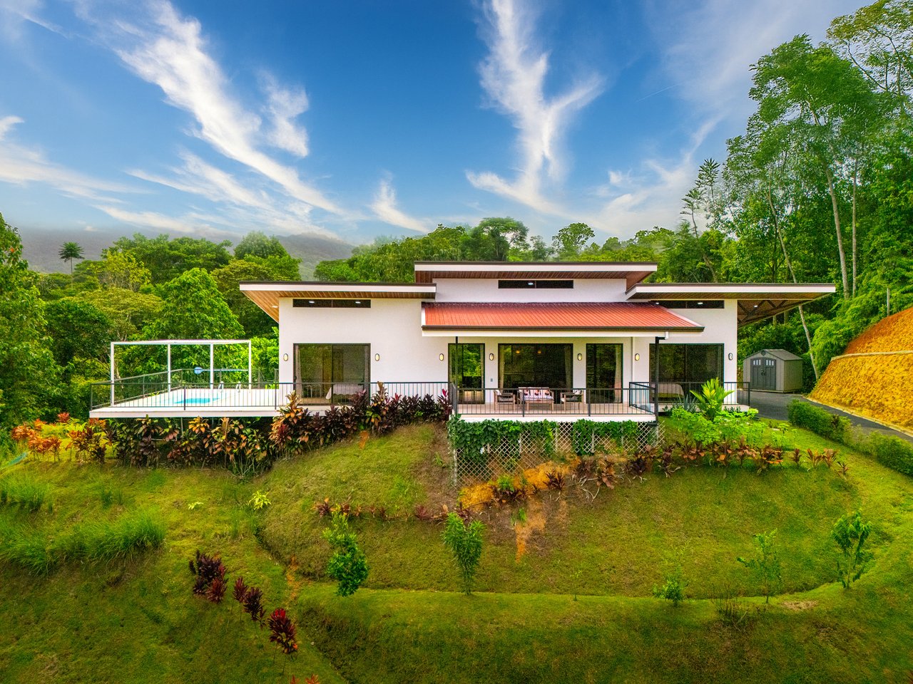 Modern Jungle Oasis in Finca Marañon – A Slice of Paradise in Ojochal, Costa Rica