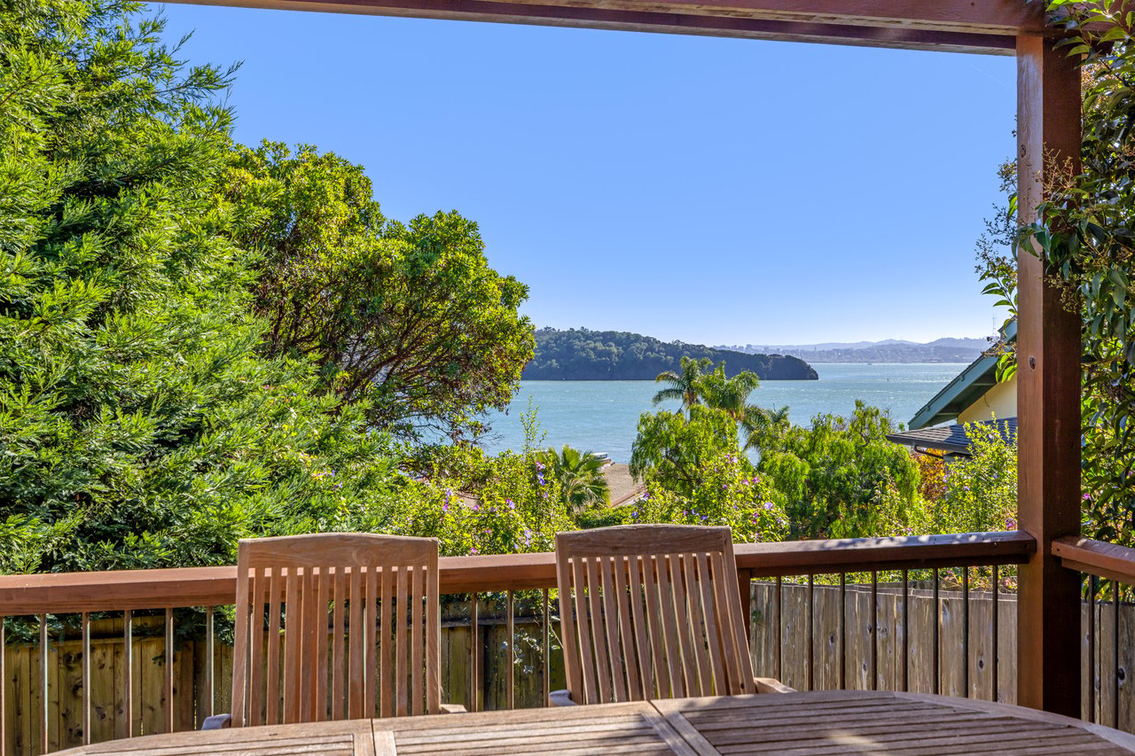 Private and Inviting Old Town Tiburon Residence