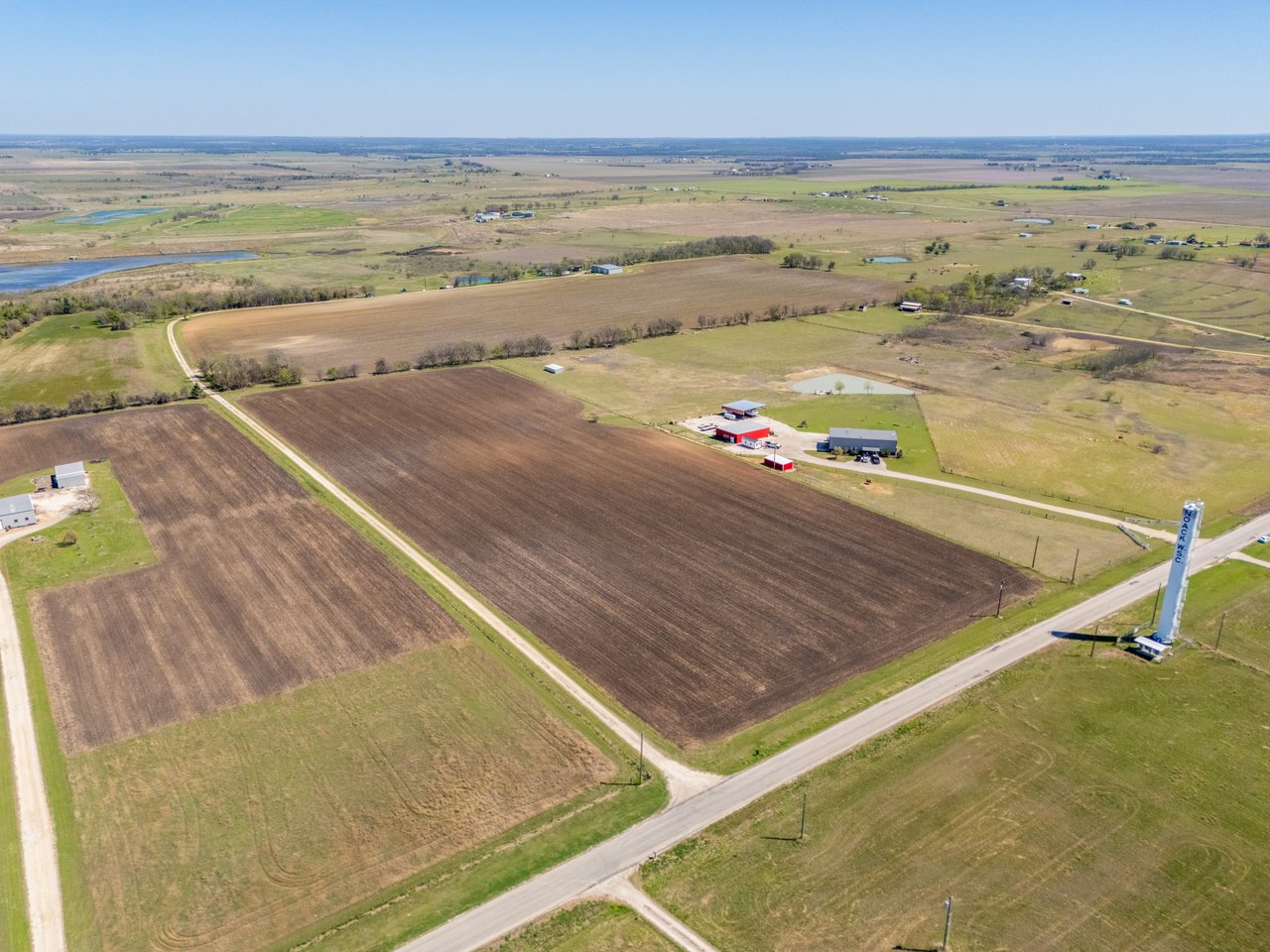 1295 County Road 432 Rd, Taylor Texas 76574