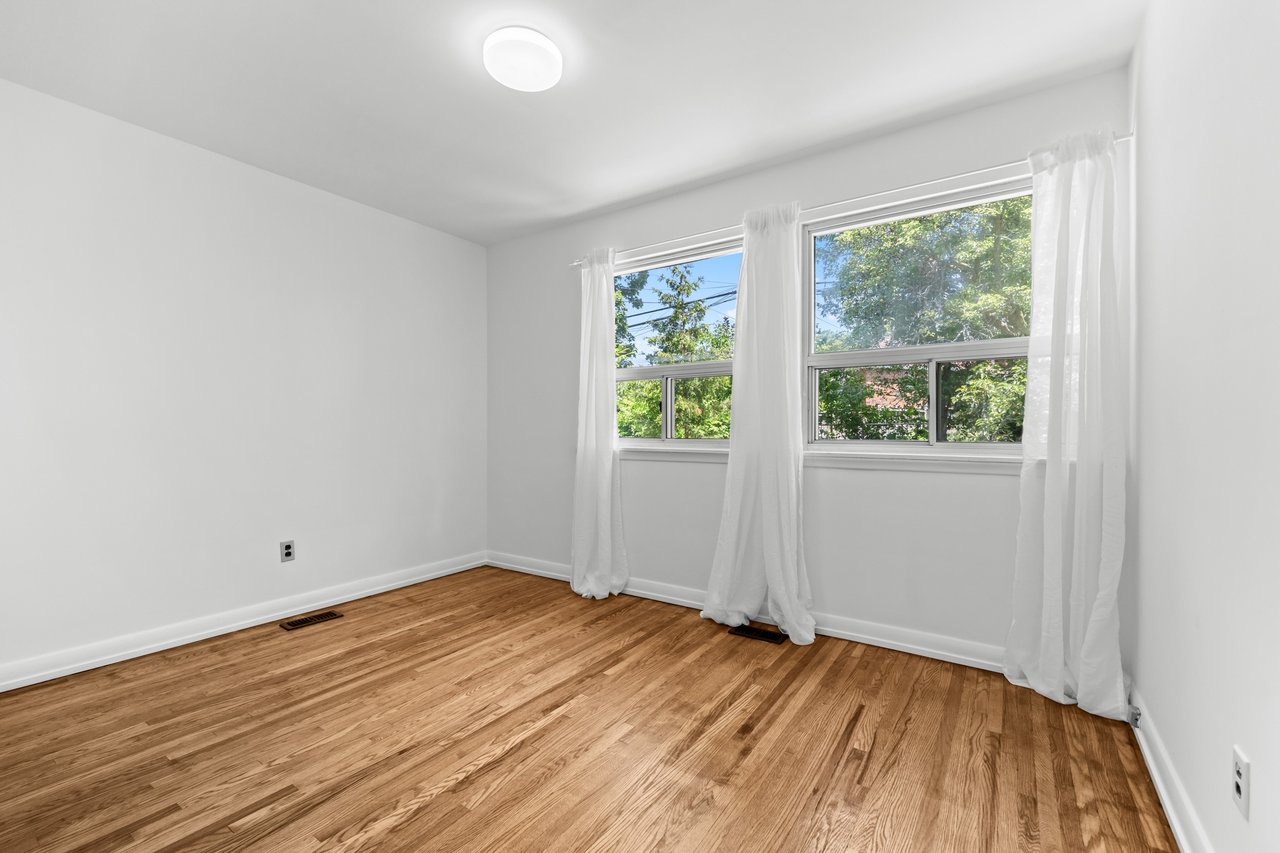 41 Clapperton Ave