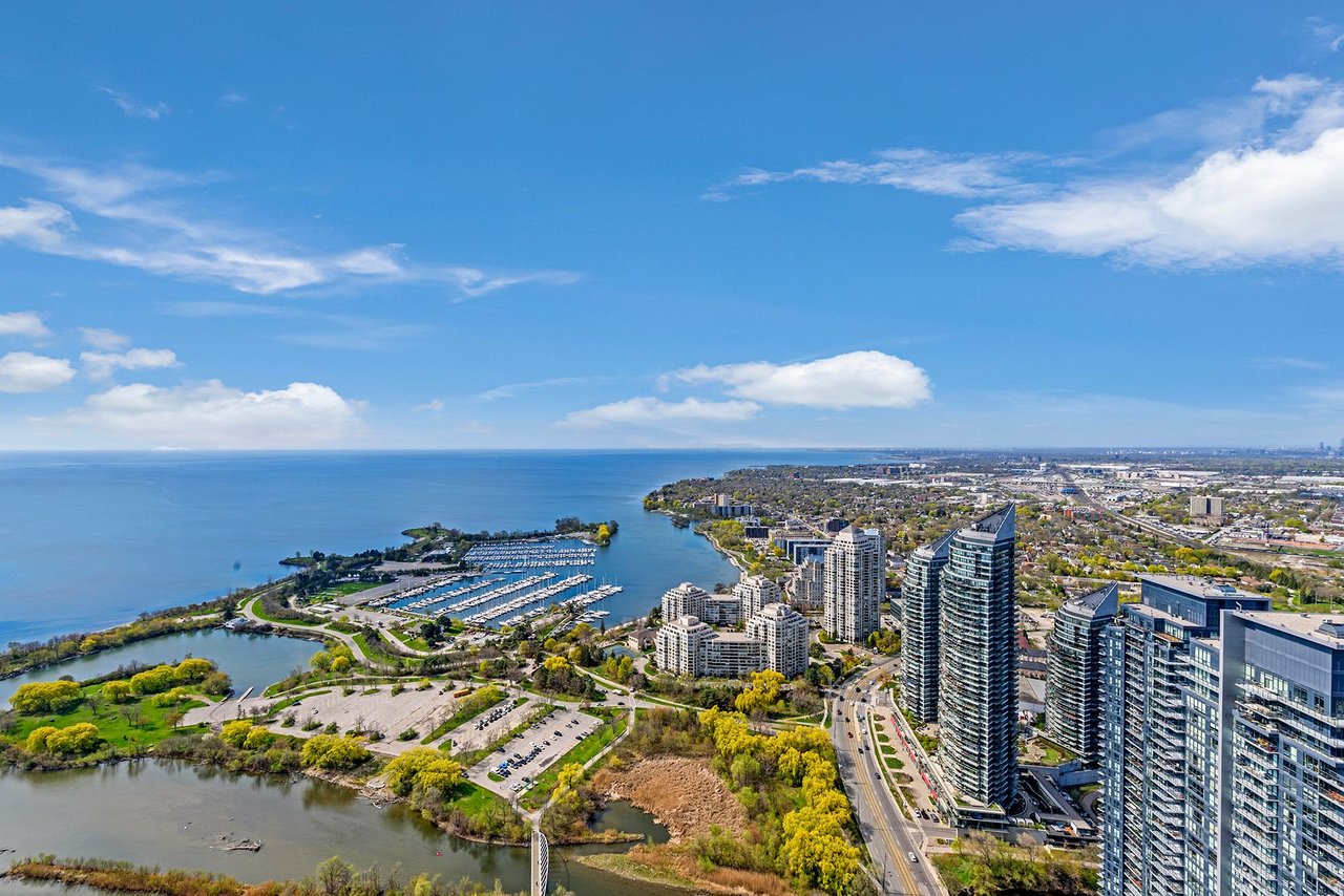 30 Shore Breeze Drive Unit: 5708