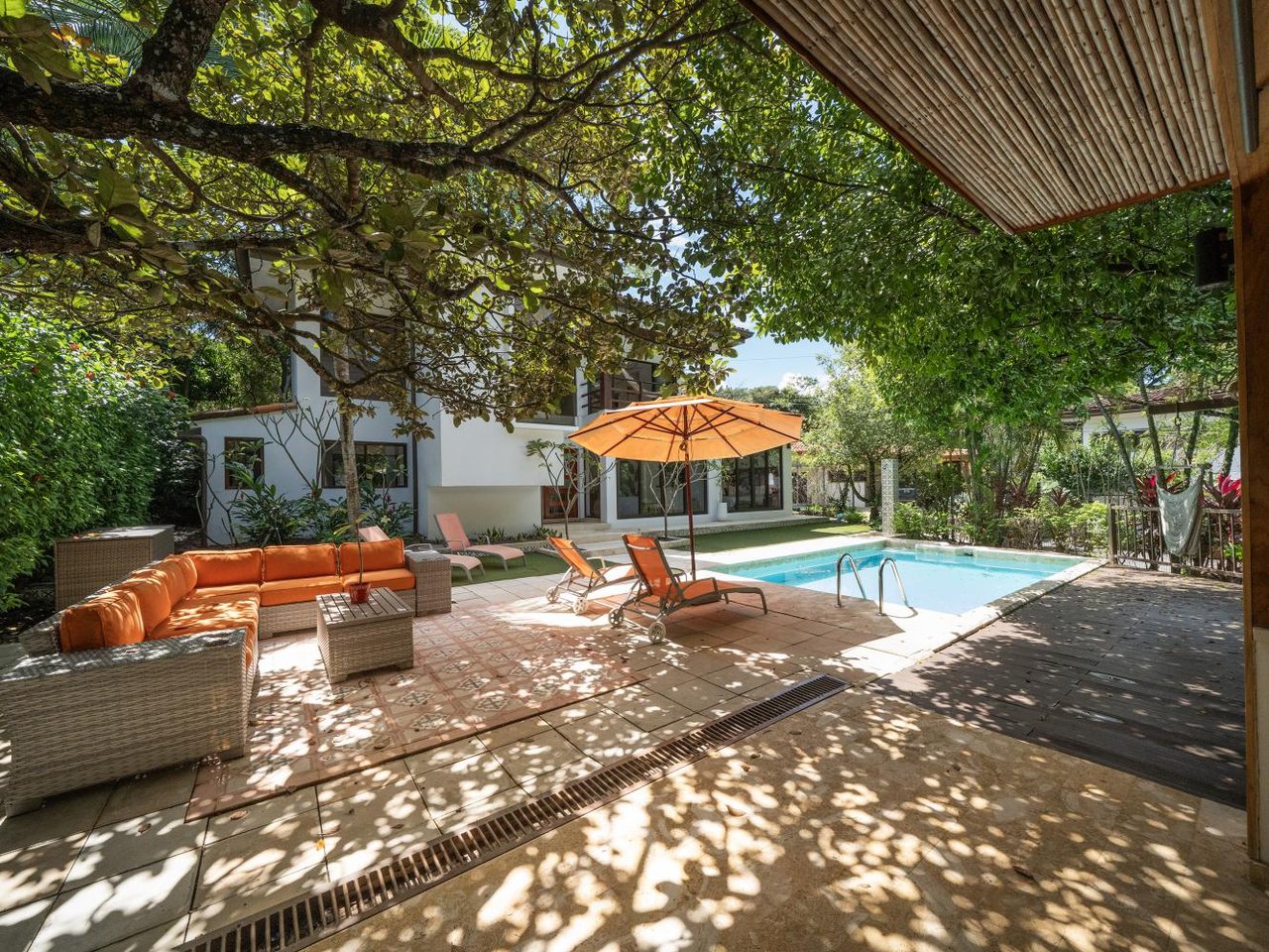 Casa Plumeria | Modern Elegance and Tropical Tranquility Near Tamarindo