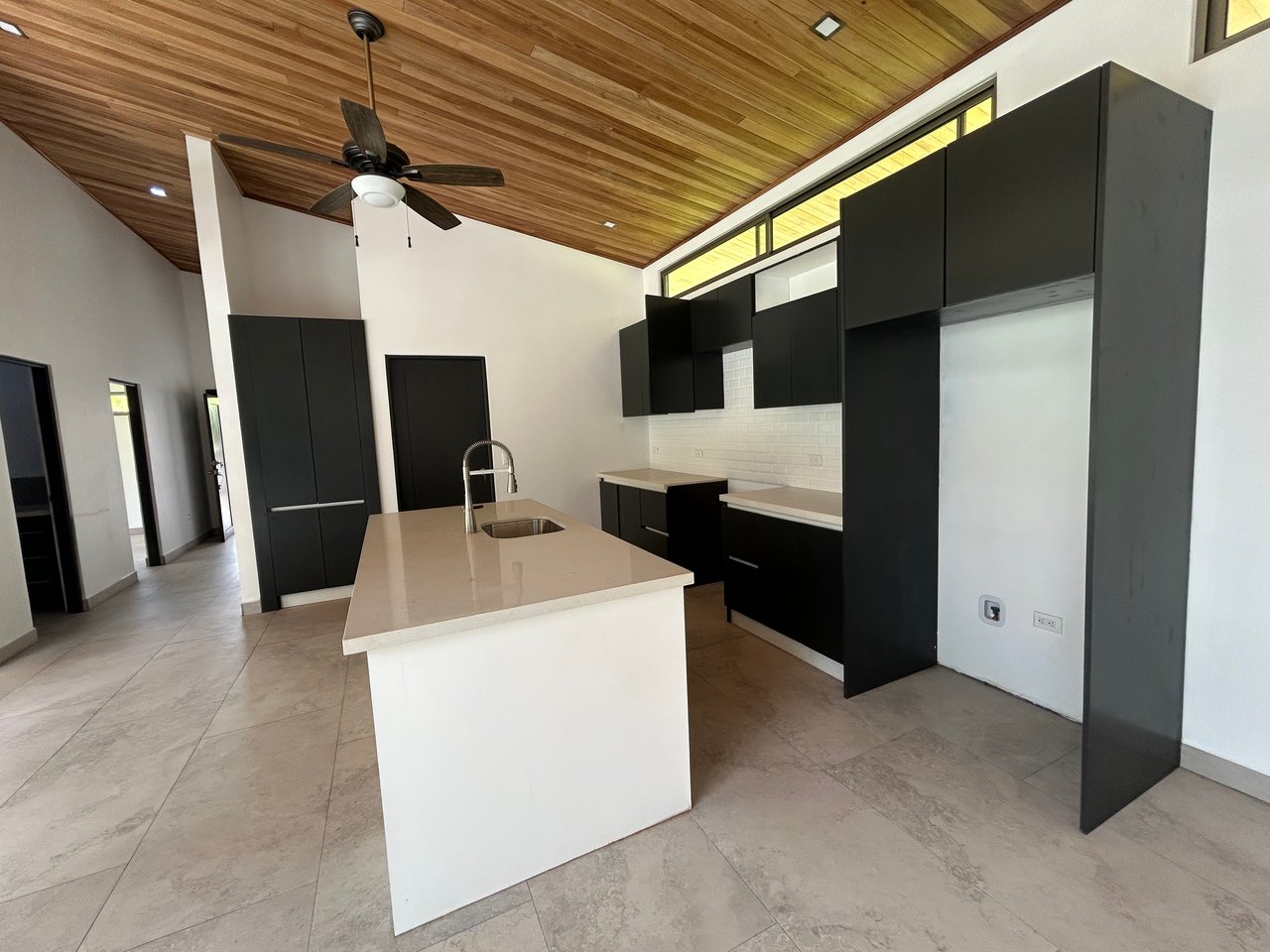 Modern Homes for Sale in Ojochal – El Tucán Paradise | Gated Community Costa Rica