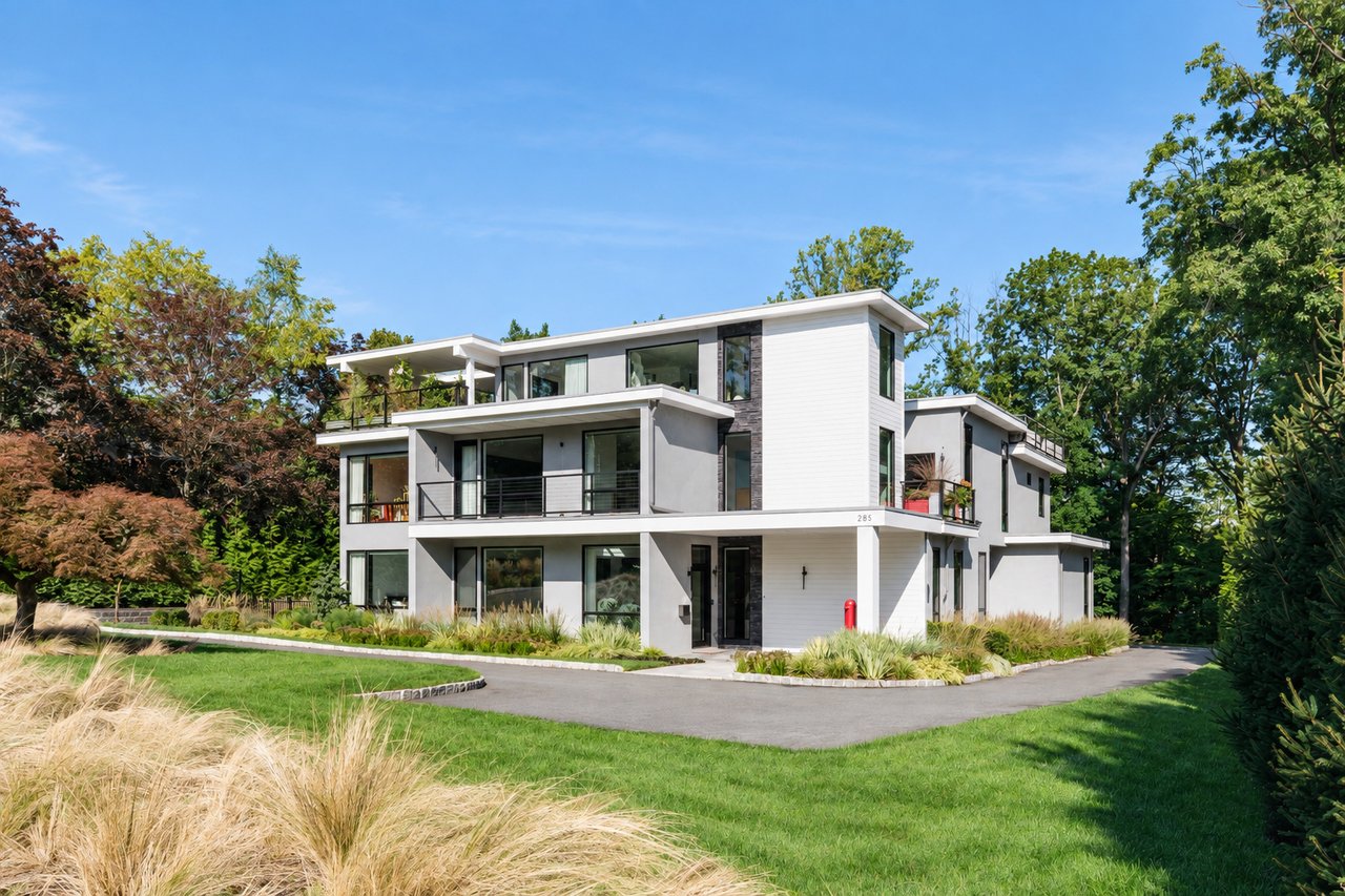 286 Hartshorn Drive, Short Hills, NJ 07078