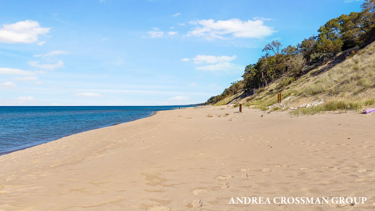 9565 Whispering Sands Dr