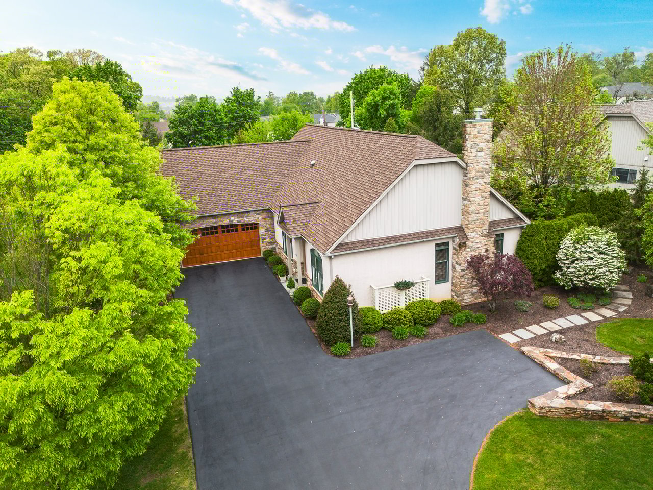 5799 Sabrina Circle