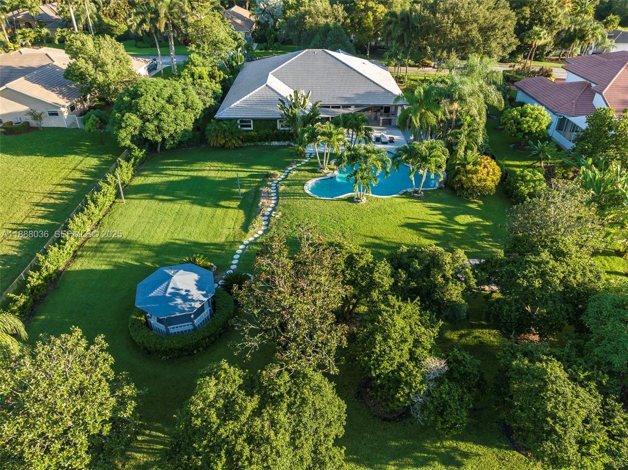 Significant Sale: 12555 SW 34 Place, Davie FL | Recently Sold Property Broward, FL