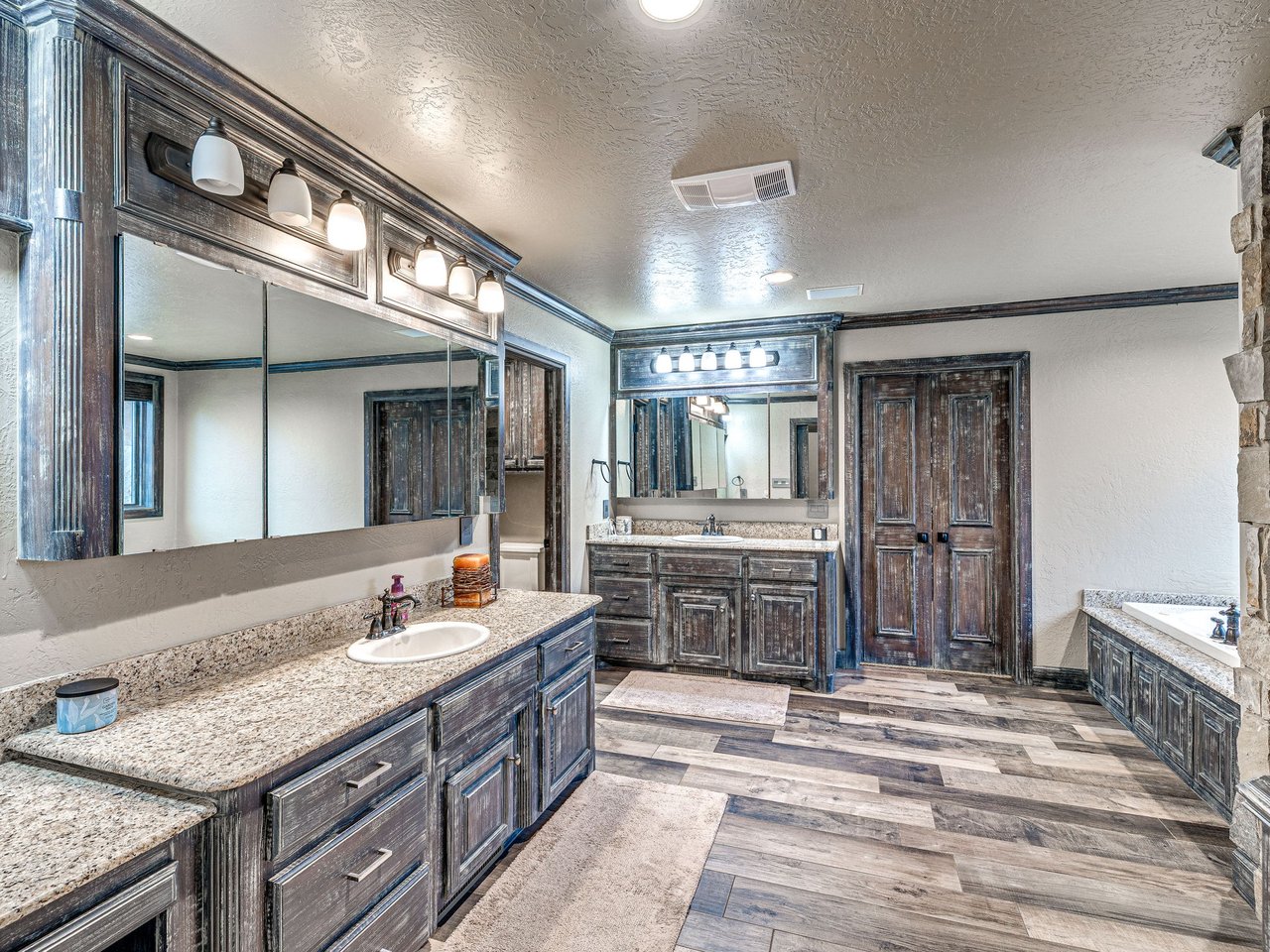 Listing of the Week A 65-Acre Luxury Resort Estate in the Heart of Oklahoma - Wyatt Poindexter - The Agency