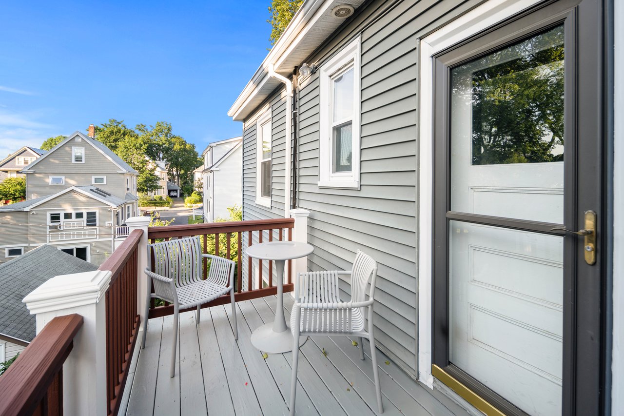A Captivating Victorian Condo in A Fantastic Neighborhood