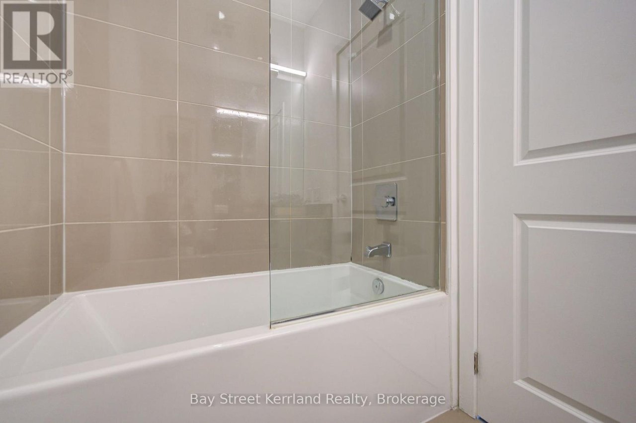 395 Bloor St E #2808