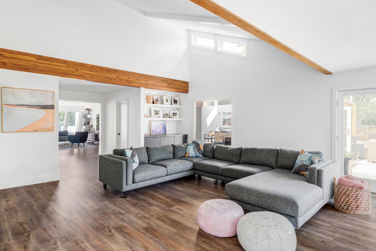 7306 Island Circle