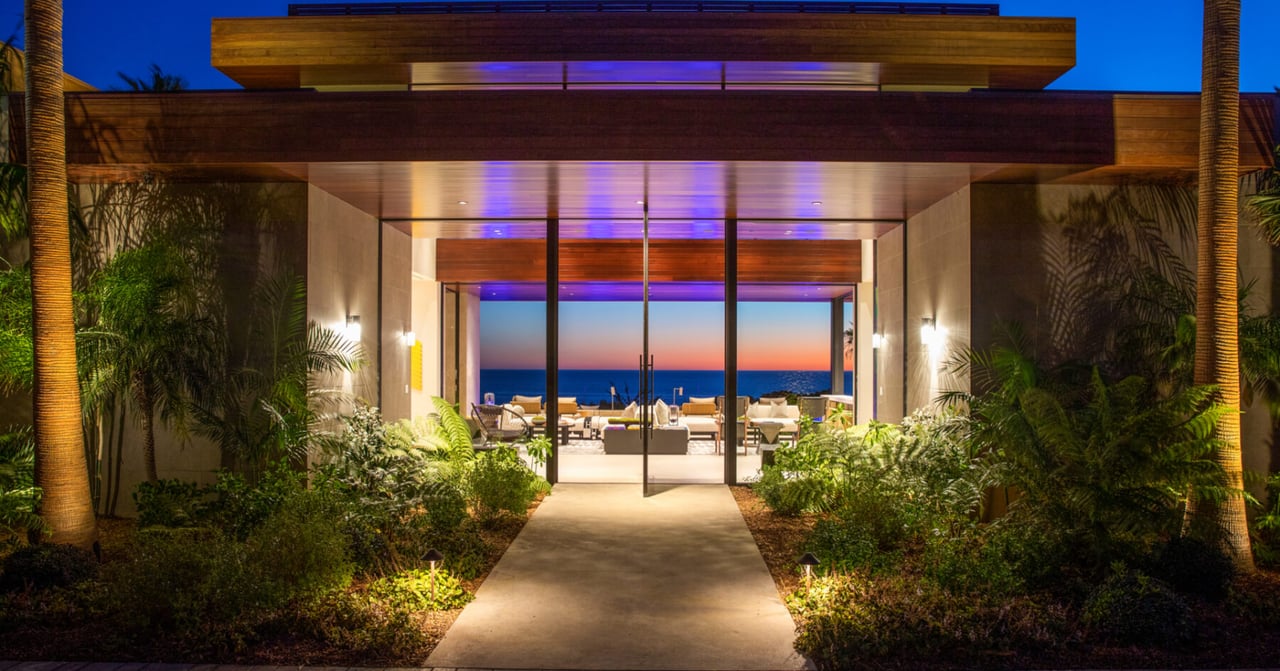 Brand new, custom contemporary luxury retreat