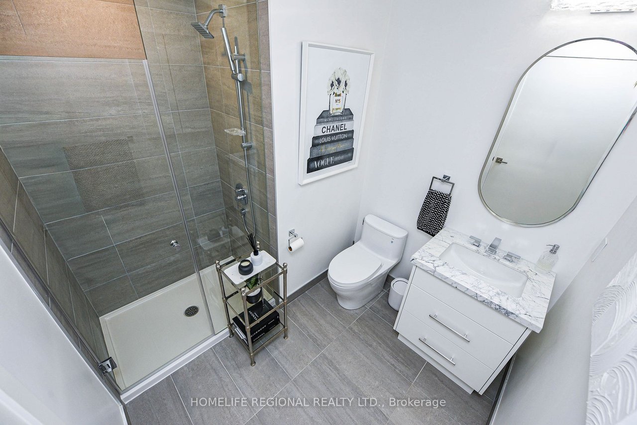 WEST CONDOS PENTHOUSE 