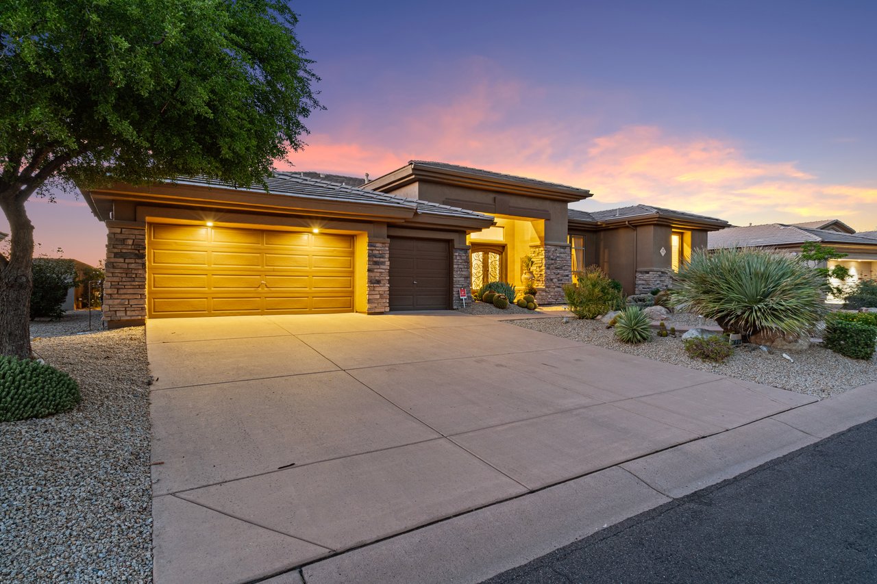 9812 E ROADRUNNER Drive