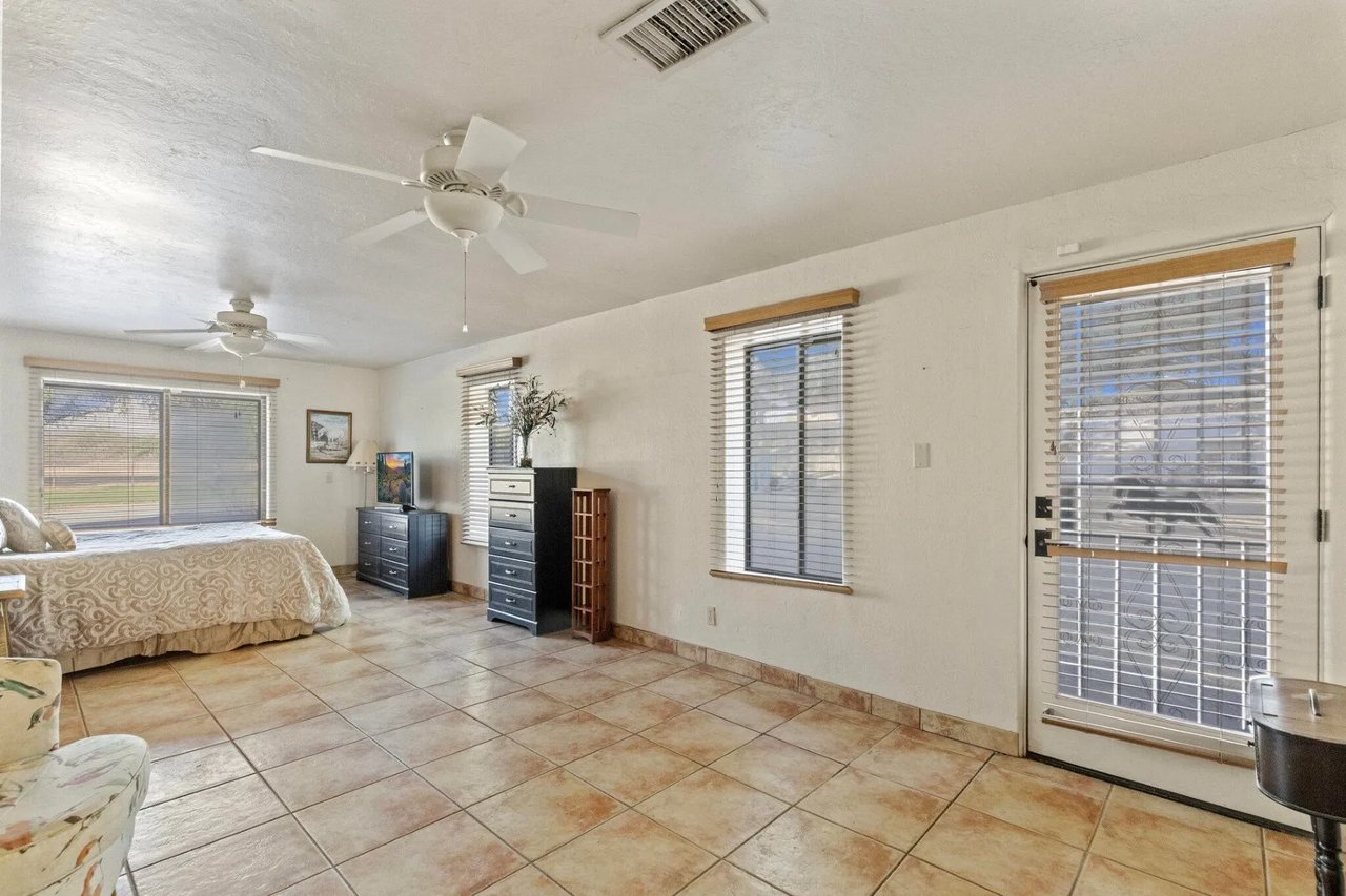 3155 W Elephant Head Rd