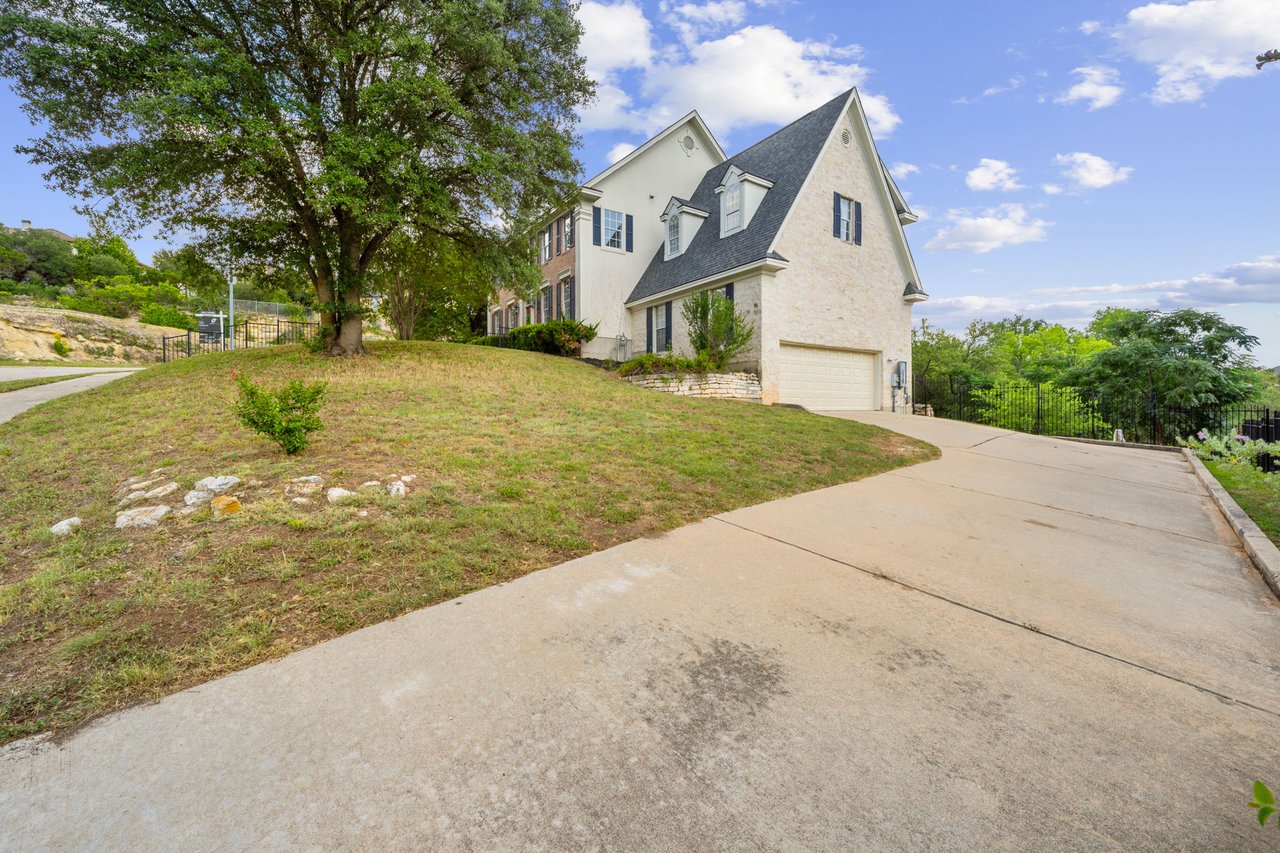 Elegant Colonial Estate in River Place | Walk to Golf, Views for Miles | For Sale or For Lease!