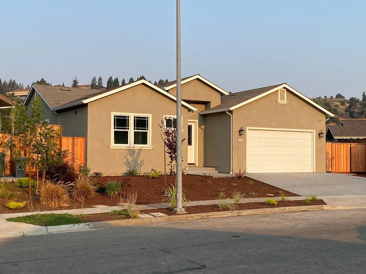 3520 Flintwood Dr