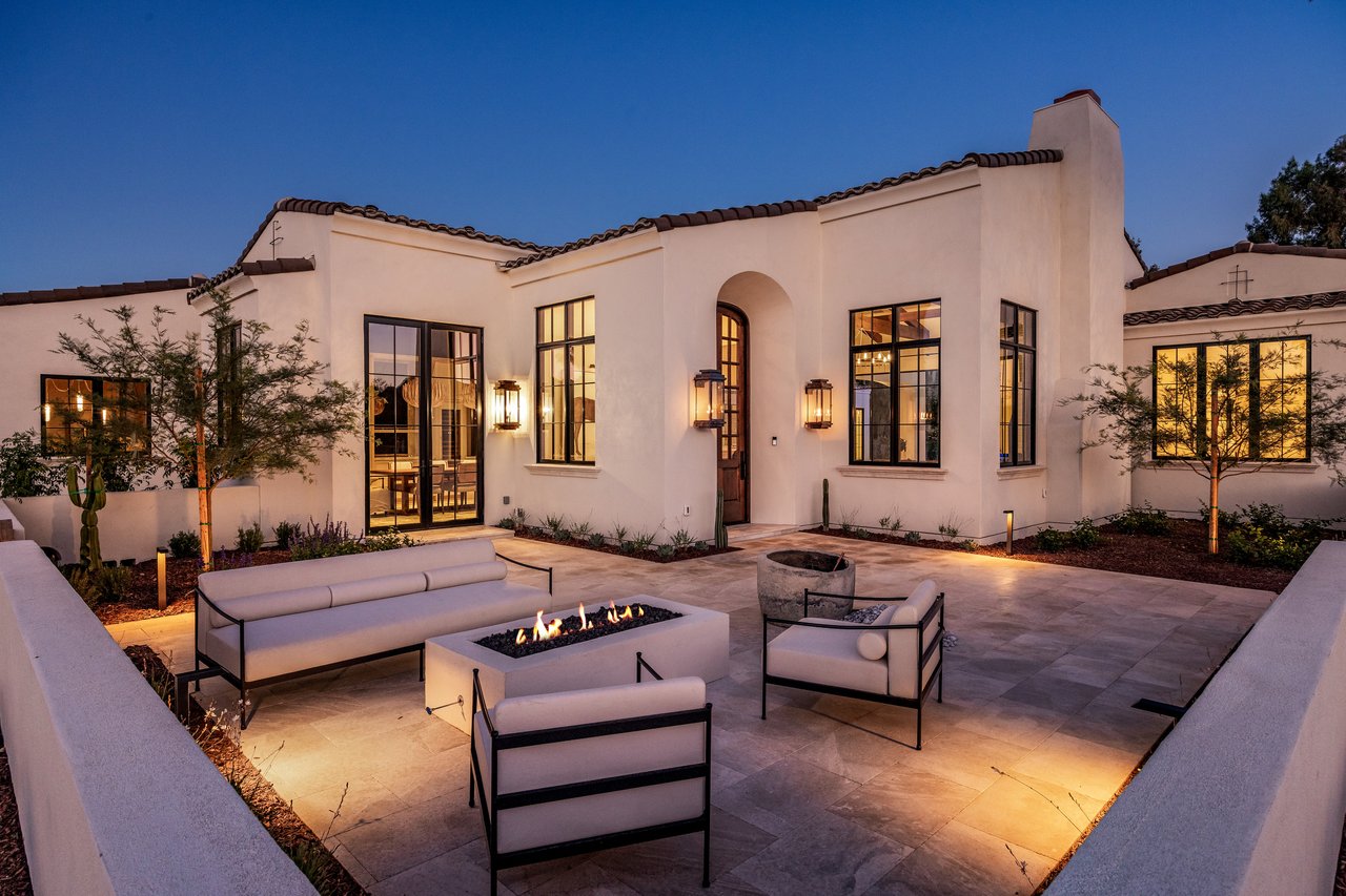 Paradise Valley Spec Home - The Berneil House Success Story